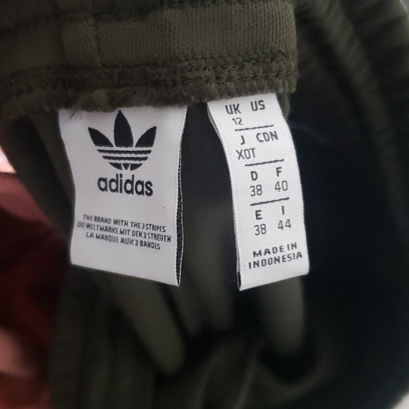 Adidas track pants - Picture 4 of 4